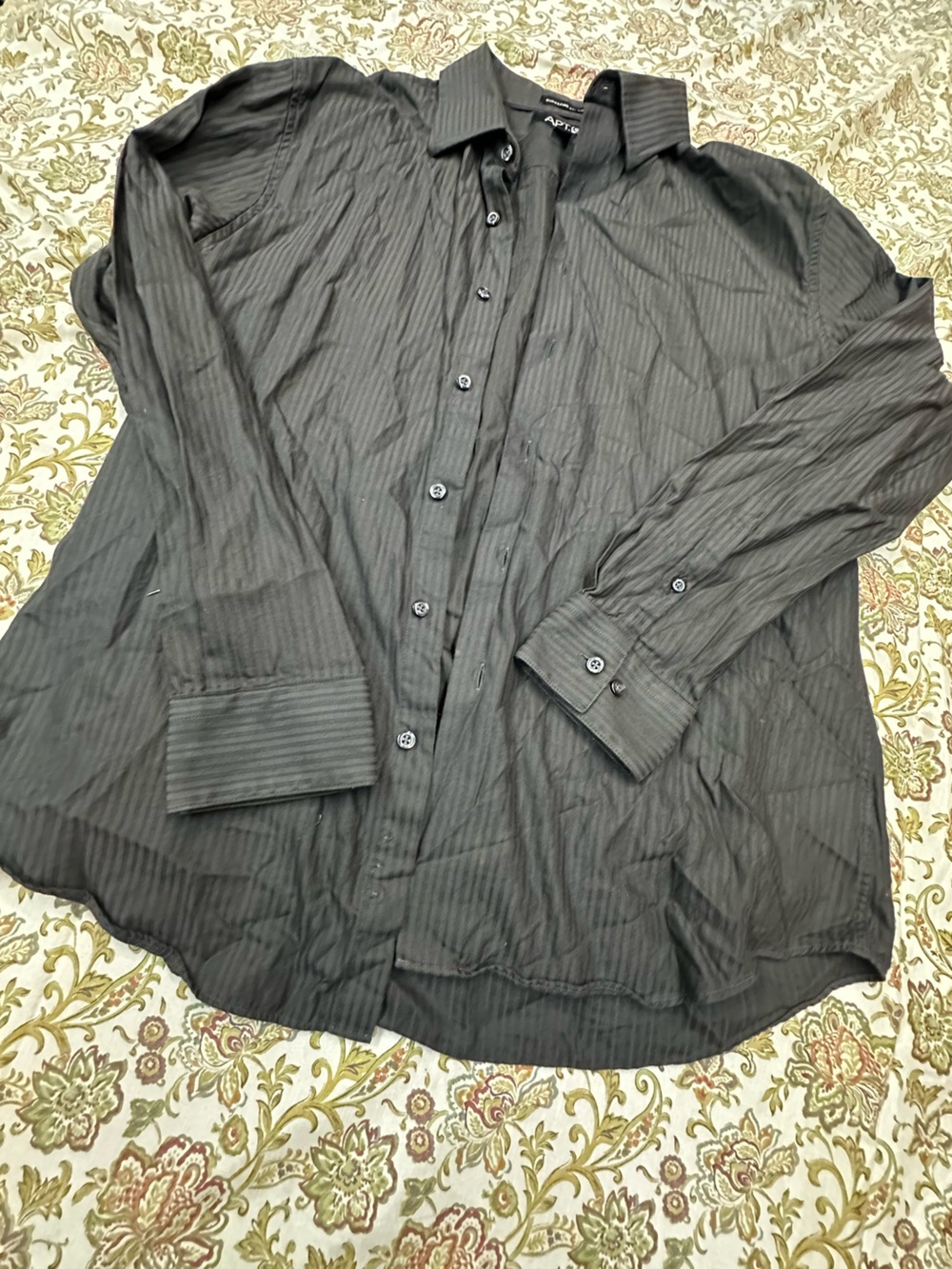 100% cotton Apt. 9 Black Pinstripe Dress Shirt
